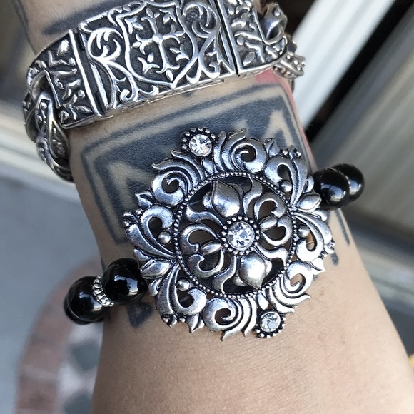 Onyx gothic bracelet . victorian gothic silver cz flower & black onyx gemstones - Picture 3 of 10